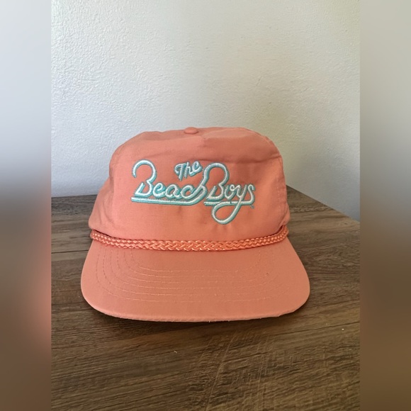 the beach boys Other - The Beach Boys concert snapback salmon pink vintage
